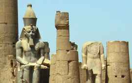Statue von Ramses II Luxor-Tempel Statue Ramses II